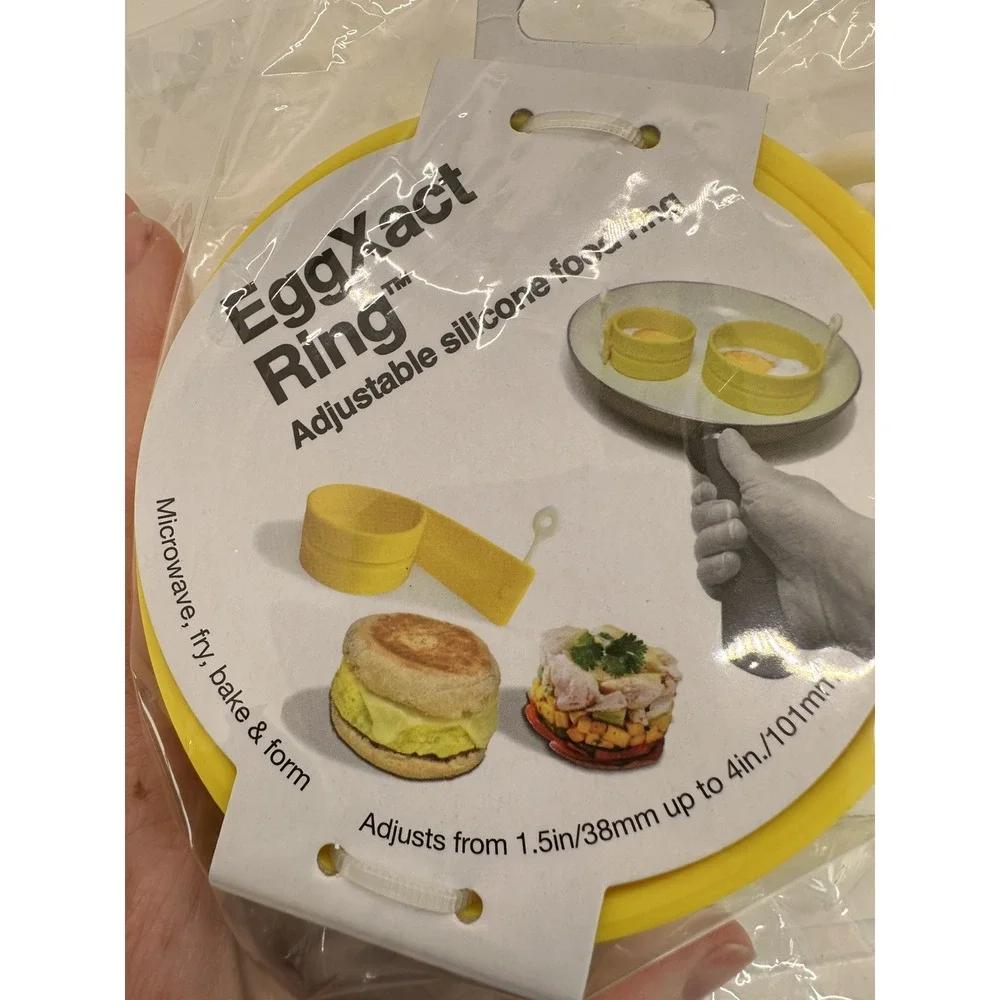 EggXact Ring Adjustable Silicone Egg Ring For Baking, Molding,‎ And Presenting.